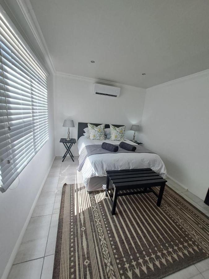 Grace'S Place Beaufort West Esterno foto